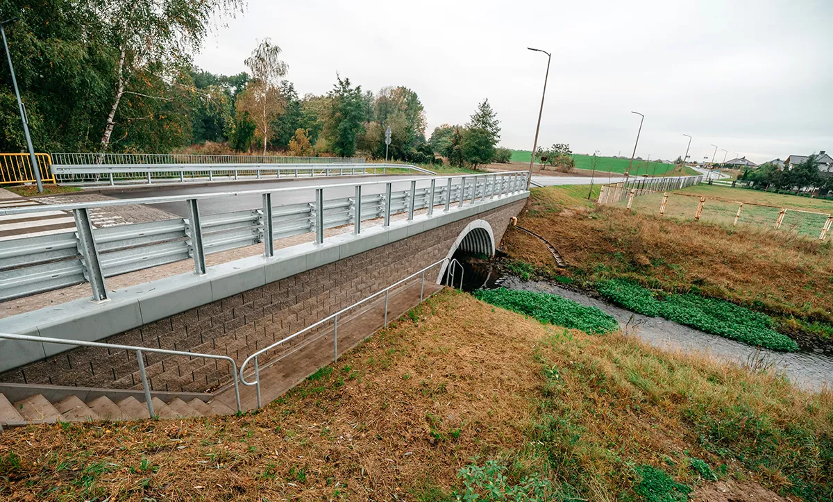 Przepust nad rzeką